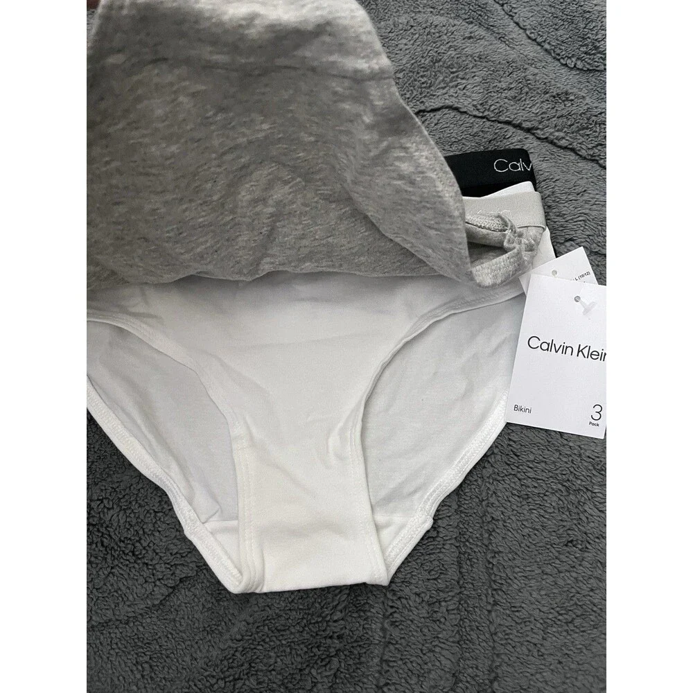 New 3 Pack Calvin Klein Girls Bikini Underwear Size Large (10/12)